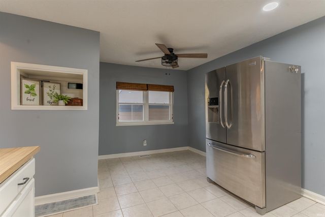 405 Middle Street, Newburgh, IN 47630