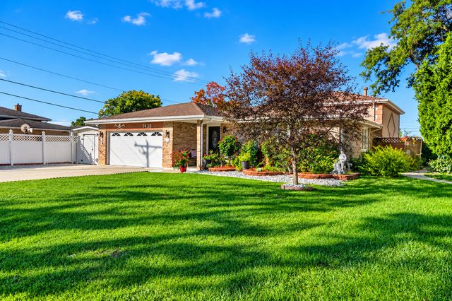 7438 Beloit Avenue, Bridgeview, IL 60455