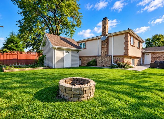 7438 Beloit Avenue, Bridgeview, IL 60455