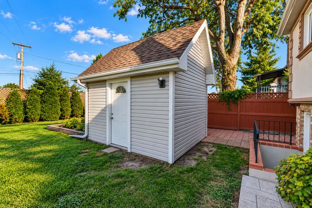 7438 Beloit Avenue, Bridgeview, IL 60455