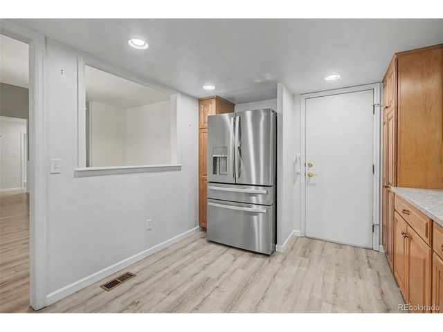 14305 E Marina Dr B, Aurora, CO 80014