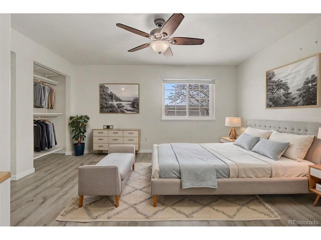 14305 E Marina Dr B, Aurora, CO 80014