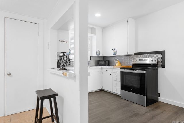 615 Overhill Drive, San Antonio, TX 78228