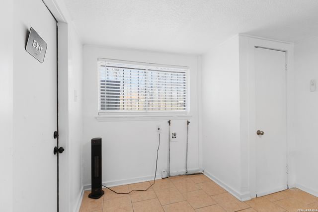 615 Overhill Drive, San Antonio, TX 78228