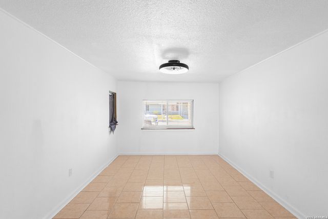 615 Overhill Drive, San Antonio, TX 78228