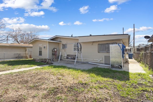 615 Overhill Drive, San Antonio, TX 78228