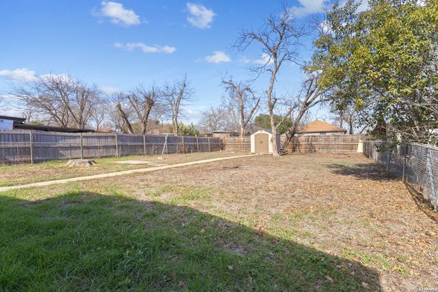 615 Overhill Drive, San Antonio, TX 78228