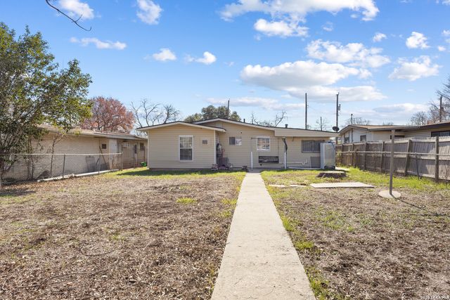 615 Overhill Drive, San Antonio, TX 78228