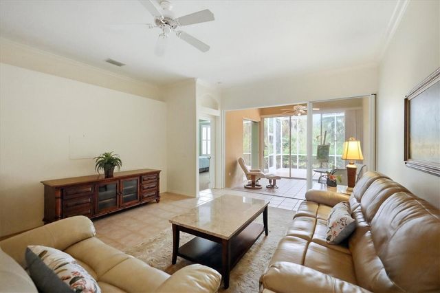 9413 FOREST HILLS CIRCLE, Sarasota, FL 34238