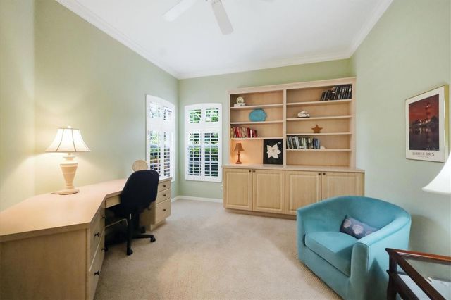 9413 FOREST HILLS CIRCLE, Sarasota, FL 34238
