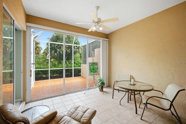 9413 FOREST HILLS CIRCLE, Sarasota, FL 34238