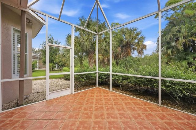 9413 FOREST HILLS CIRCLE, Sarasota, FL 34238