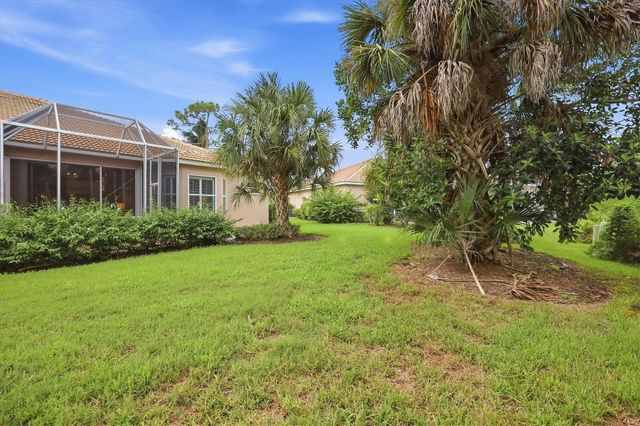 9413 FOREST HILLS CIRCLE, Sarasota, FL 34238