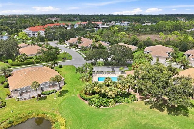 9413 FOREST HILLS CIRCLE, Sarasota, FL 34238