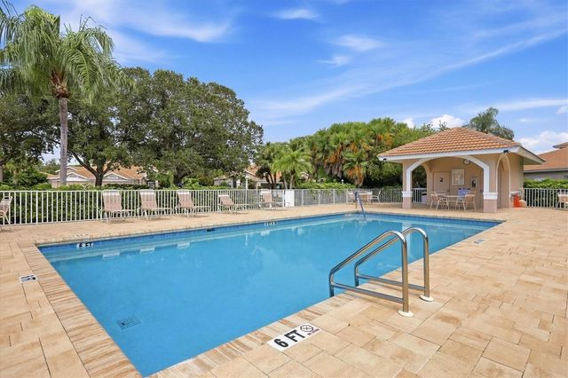 9413 FOREST HILLS CIRCLE, Sarasota, FL 34238