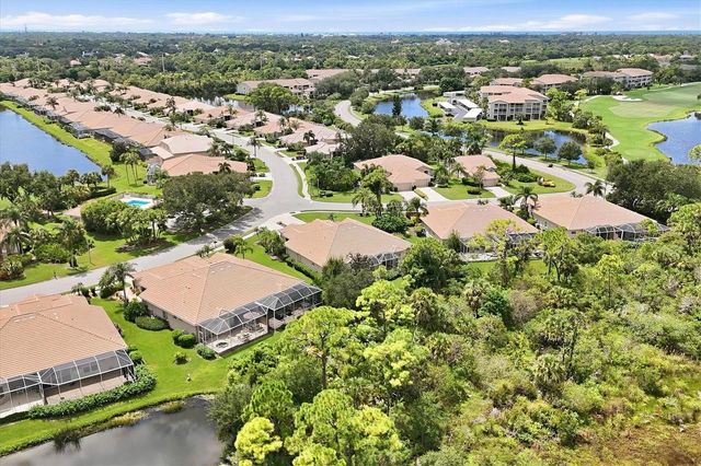 9413 FOREST HILLS CIRCLE, Sarasota, FL 34238