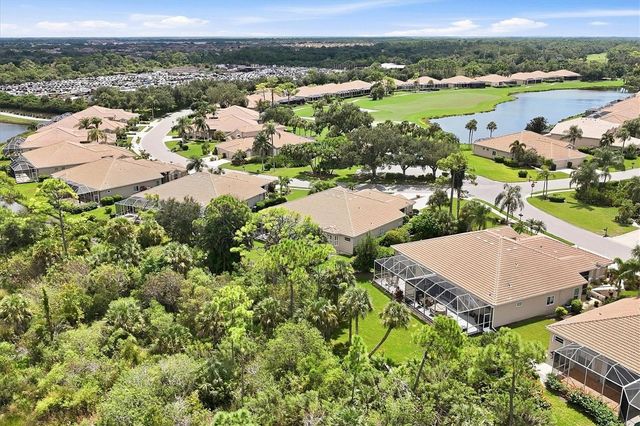 9413 FOREST HILLS CIRCLE, Sarasota, FL 34238