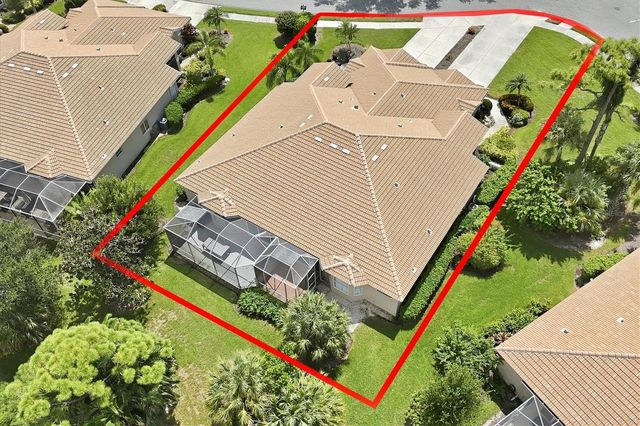9413 FOREST HILLS CIRCLE, Sarasota, FL 34238