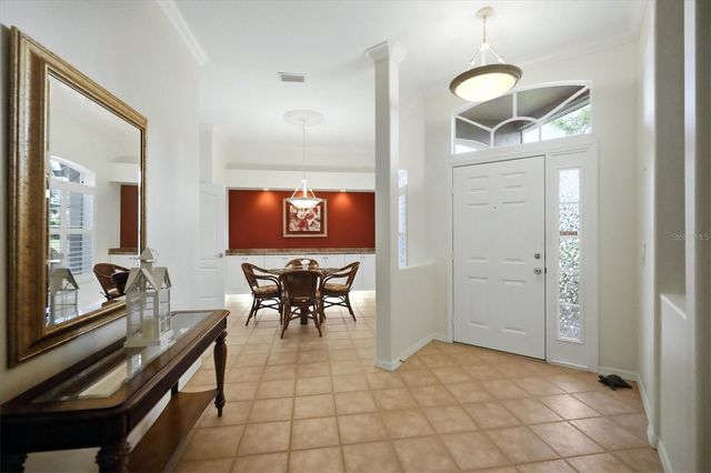 9413 FOREST HILLS CIRCLE, Sarasota, FL 34238