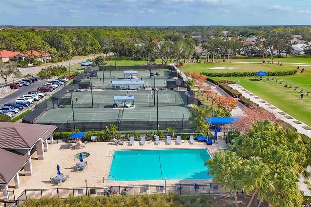 9413 FOREST HILLS CIRCLE, Sarasota, FL 34238
