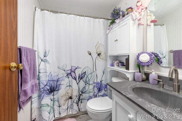 1644 E David Highway, Ionia, MI 48846