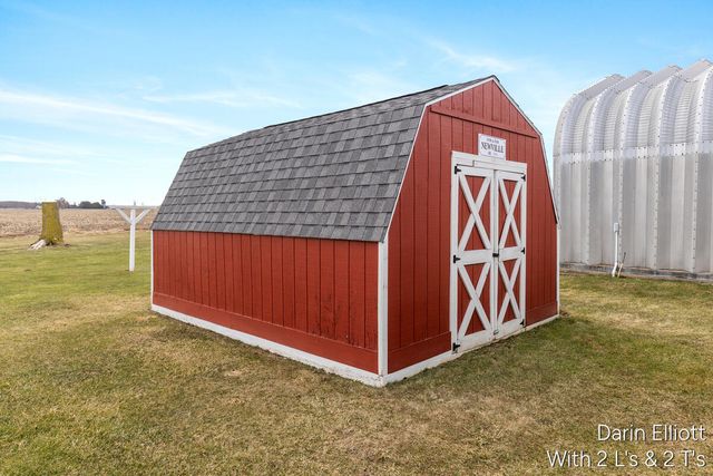 1644 E David Highway, Ionia, MI 48846