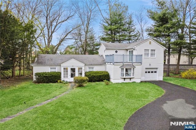 62 Valley Road, Glen Rock, NJ 07452