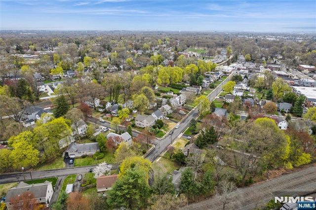 62 Valley Road, Glen Rock, NJ 07452