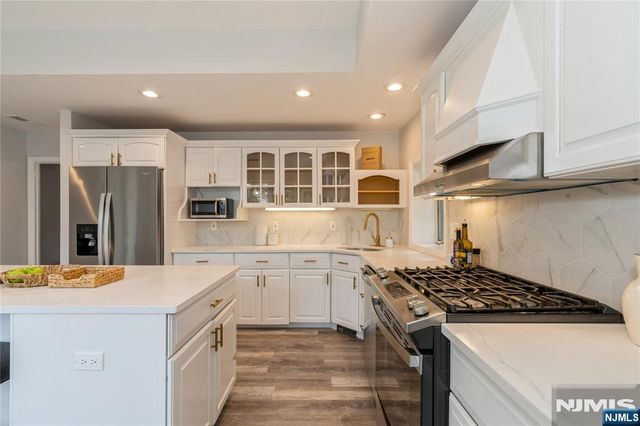 62 Valley Road, Glen Rock, NJ 07452