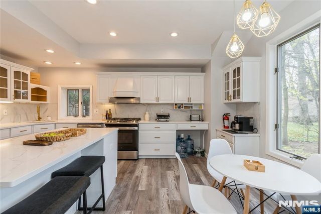 62 Valley Road, Glen Rock, NJ 07452