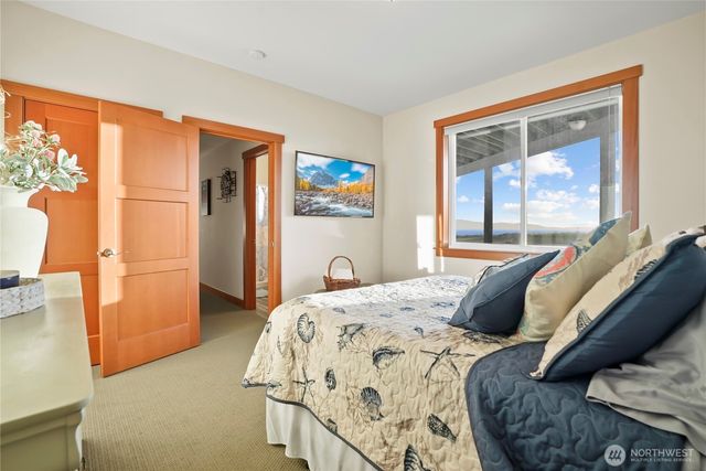 813 Bergwacht Place, Coupeville, WA 98239