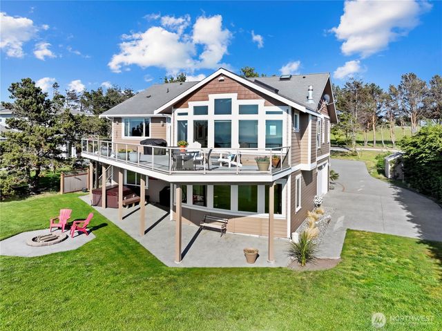 813 Bergwacht Place, Coupeville, WA 98239