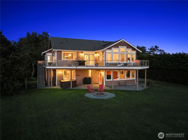 813 Bergwacht Place, Coupeville, WA 98239
