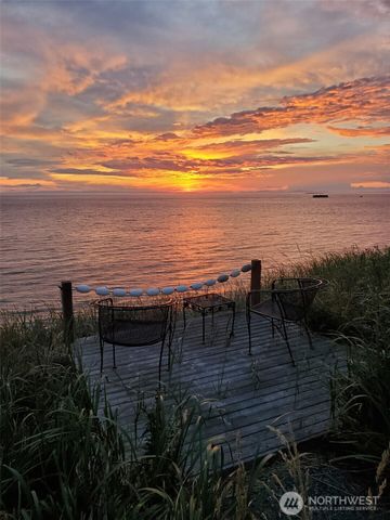 813 Bergwacht Place, Coupeville, WA 98239