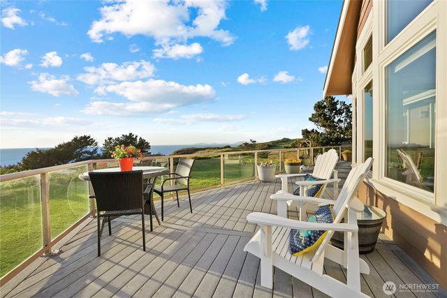 813 Bergwacht Place, Coupeville, WA 98239