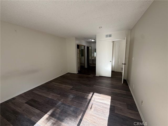 520 S Ranch View Circle 25, Anaheim, CA 92807