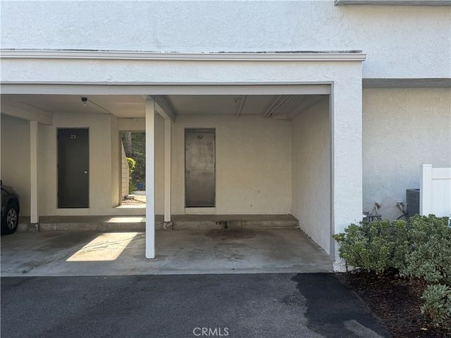 520 S Ranch View Circle 25, Anaheim, CA 92807