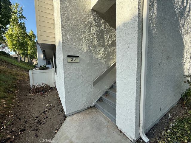 520 S Ranch View Circle 25, Anaheim, CA 92807