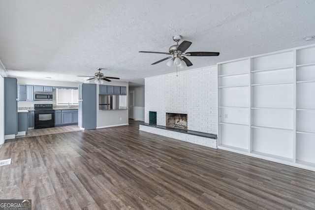 8035 ROCKBRIDGE Road, Lithonia, GA 30058