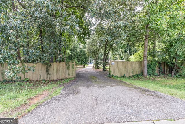 8035 ROCKBRIDGE Road, Lithonia, GA 30058