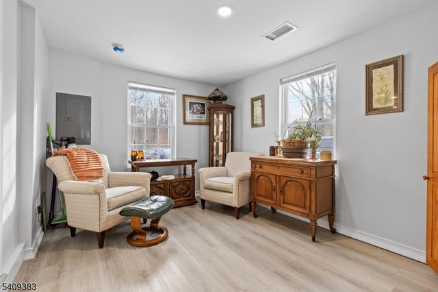 130 Flocktown Rd, Washington Twp., NJ 07853