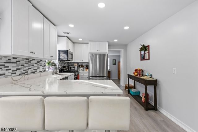 130 Flocktown Rd, Washington Twp., NJ 07853