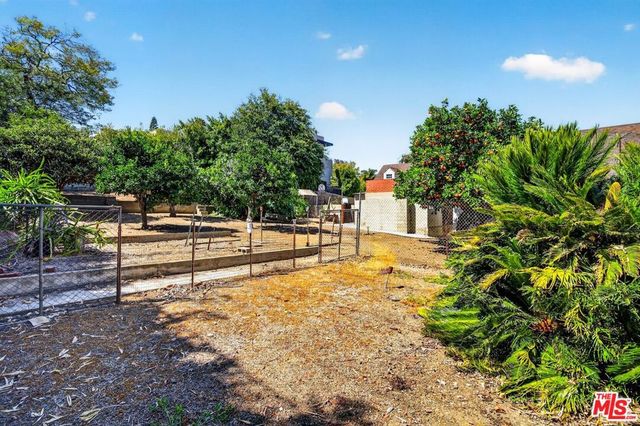 3701 Inglewood Boulevard, Los Angeles, CA 90066
