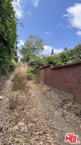 3701 Inglewood Boulevard, Los Angeles, CA 90066