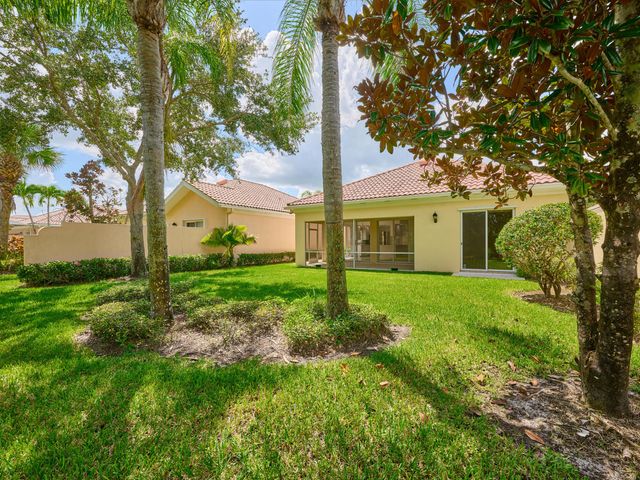 8701 Oldham Way, West Palm Beach, FL 33412