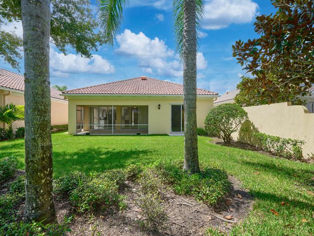 8701 Oldham Way, West Palm Beach, FL 33412