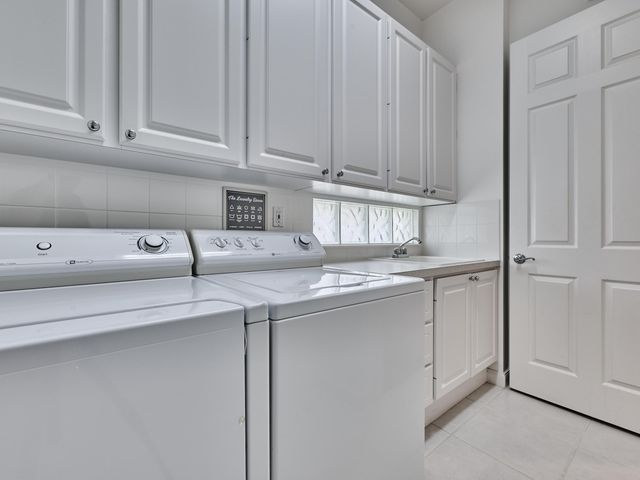 8701 Oldham Way, West Palm Beach, FL 33412