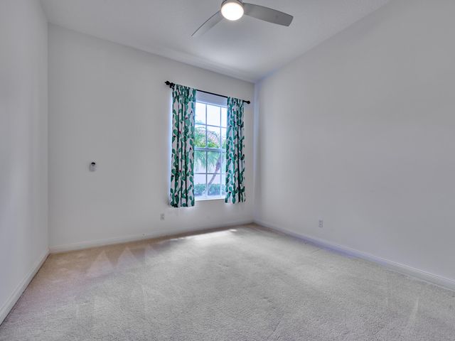 8701 Oldham Way, West Palm Beach, FL 33412