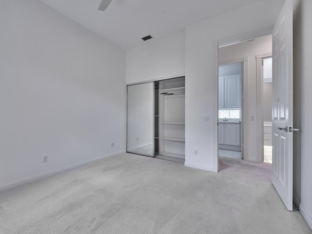 8701 Oldham Way, West Palm Beach, FL 33412