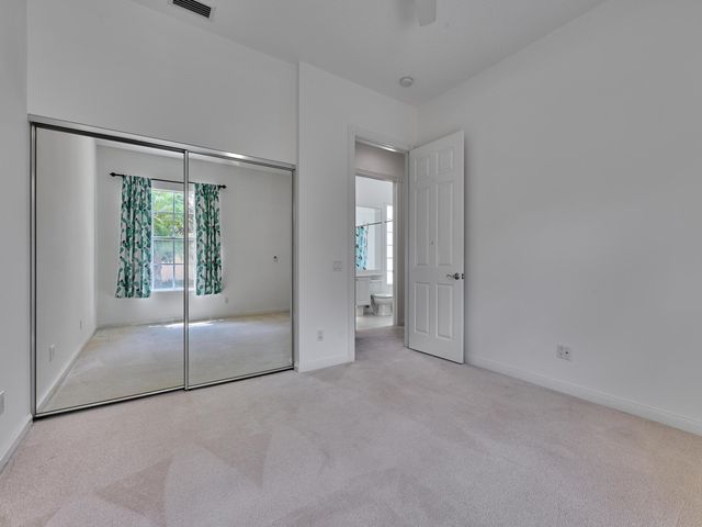 8701 Oldham Way, West Palm Beach, FL 33412